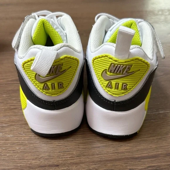 Nike White and Yellow Athletic Sneakers - Picture 4 of 4